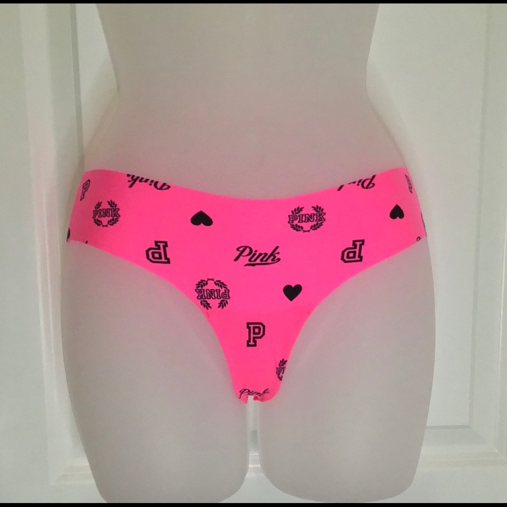 🆕 PINK Logo No-Show Thong 🎀